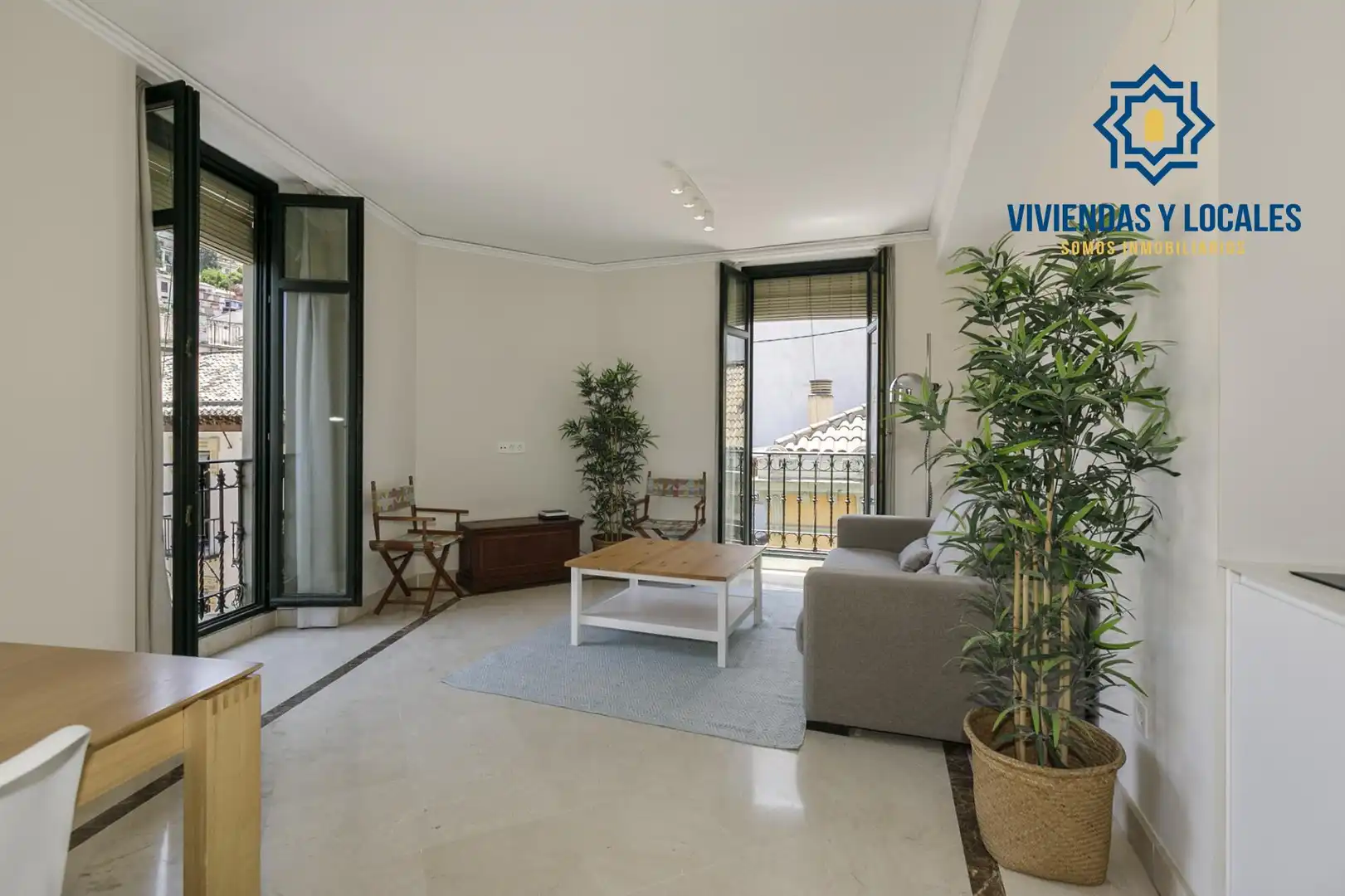 Apartament amb ascensor en venda a Calle Gran Vía de Colón #46 4º