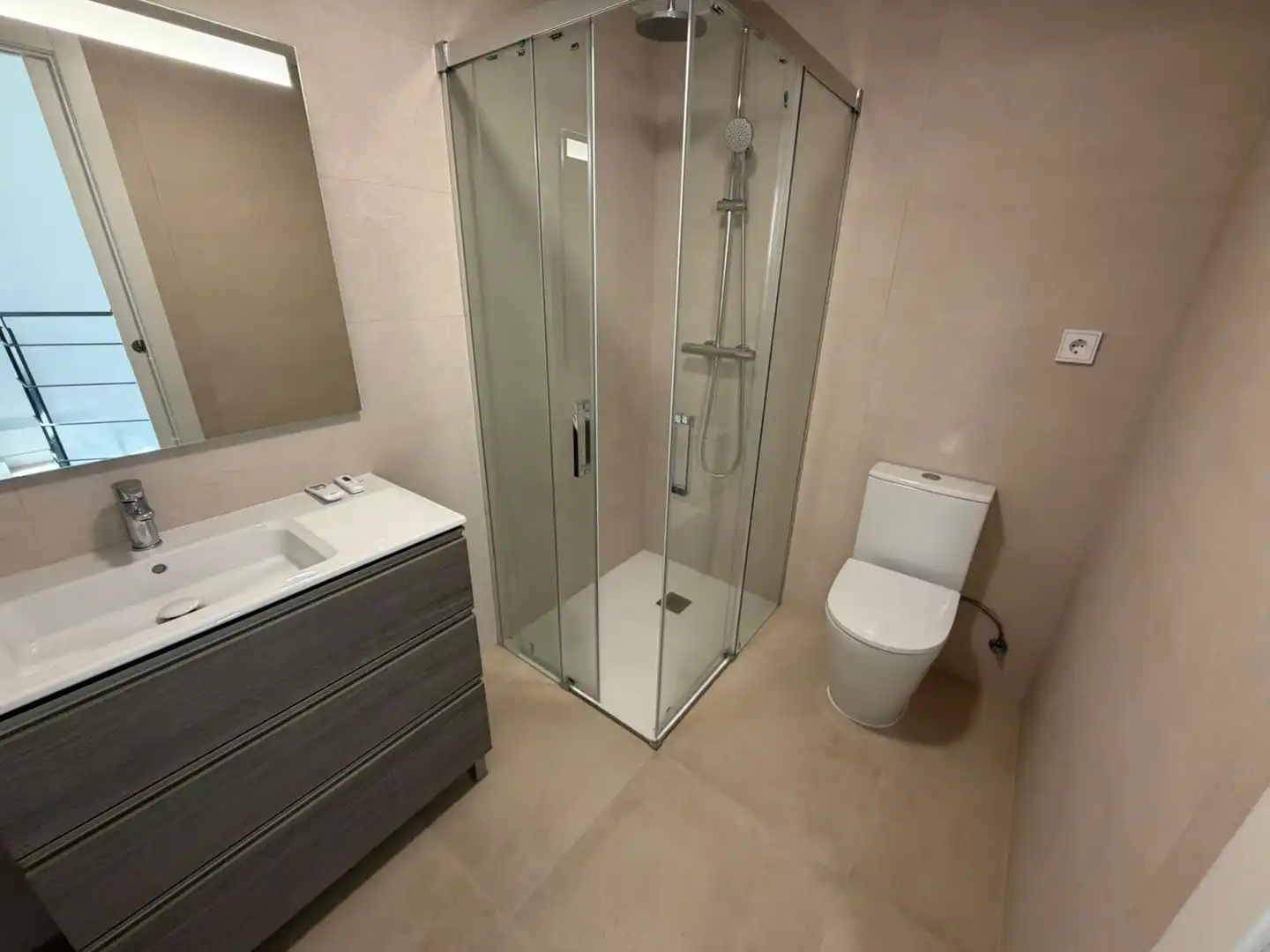 Duplex with terrace for sale in Carrer de Joaquim Rubió i Ors, imagen 6