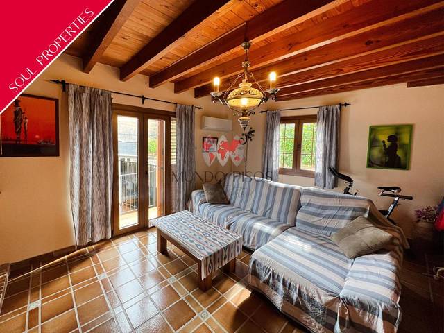 Casa adosada en Venta en Lloseta