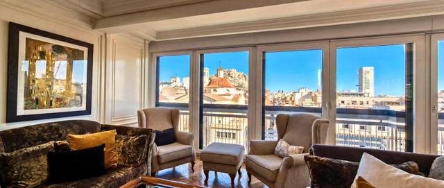 Piso en Venta en Plaza de la Montanyeta en Barrio del Centro