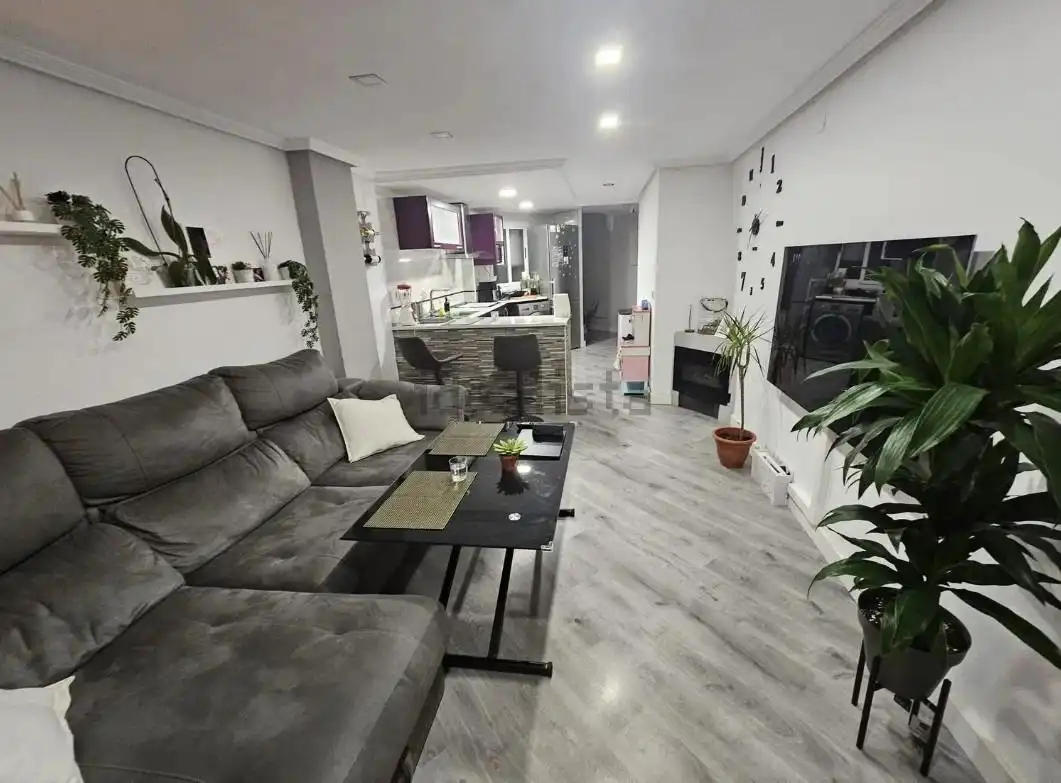 Wohnzimmer von Erdgeschoss zur Miete in Alicante / Alacant mit Klimaanlage, Heizung und Möbliert