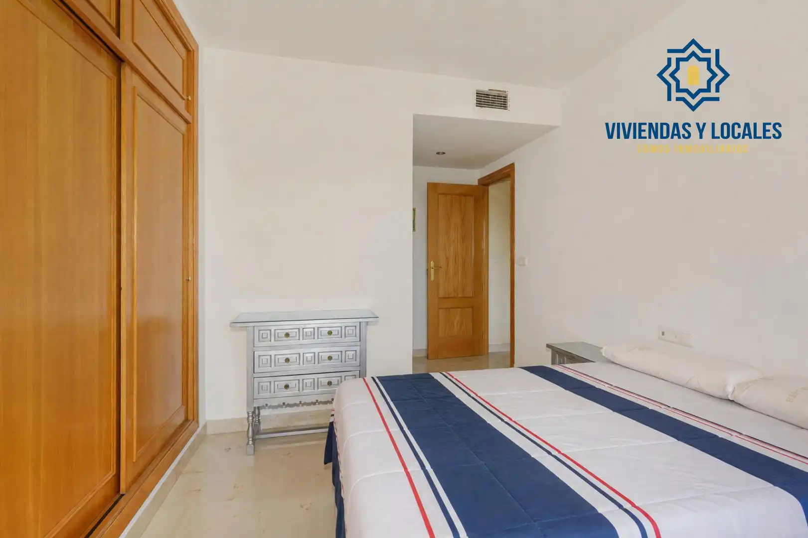 Piso con piscina en venta en Calle Calle Ramón y Cajal, imagen 10