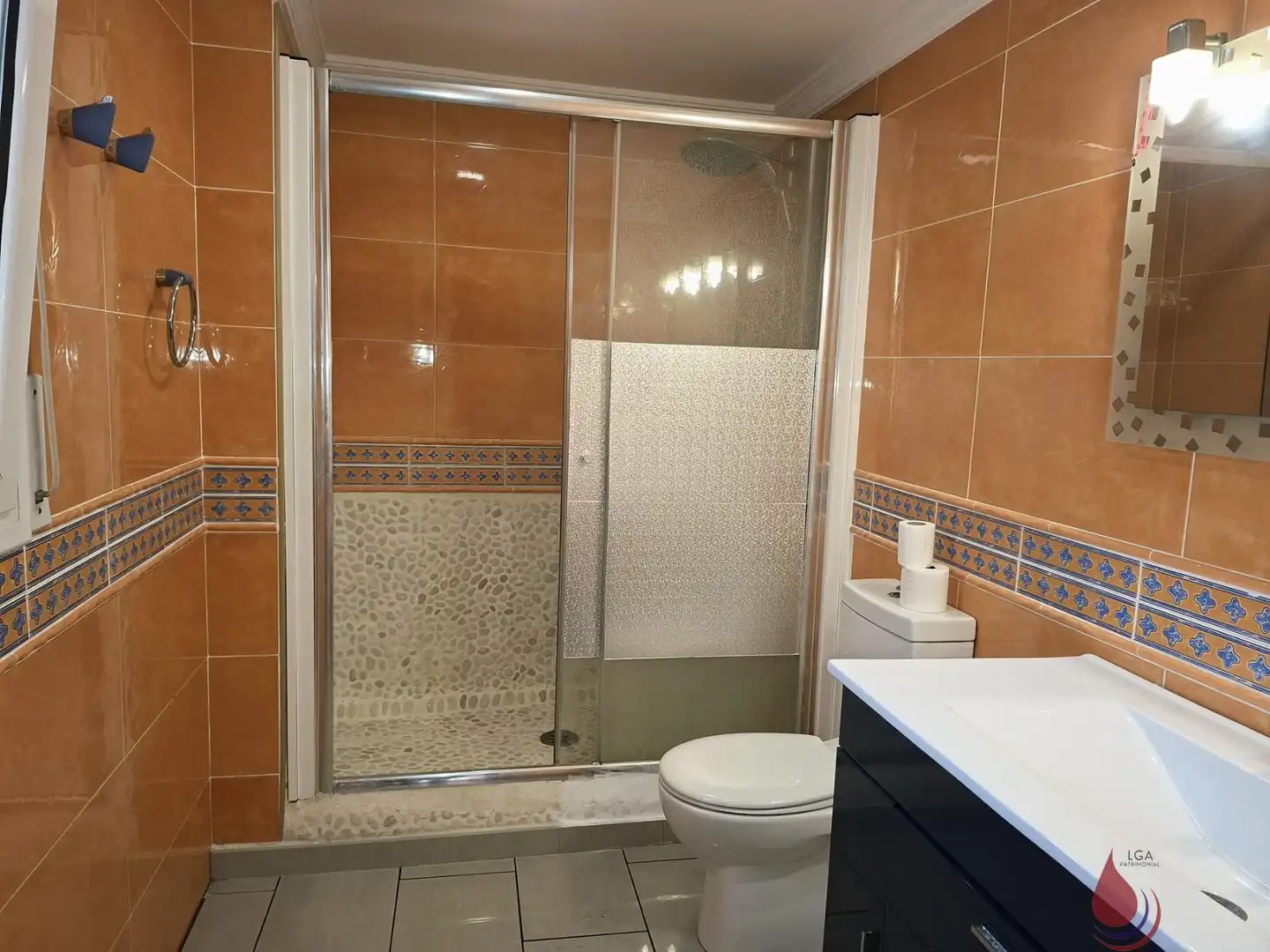 Bathroom of Attic for sale in El Vendrell  with Air Conditioner, Heating and Terrace