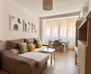 Living room of Flat to share in  Granada Capital  with Air Conditioner and Heating