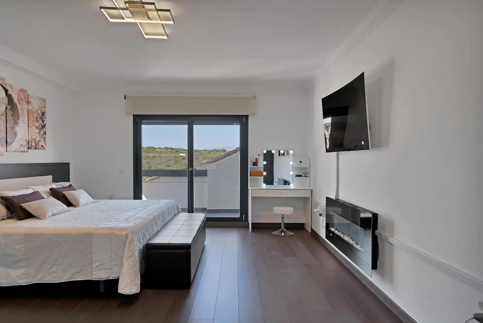 Habitación de Casa o chalet en venta en La Alcaidesa con Terraza, Trastero y Piscina