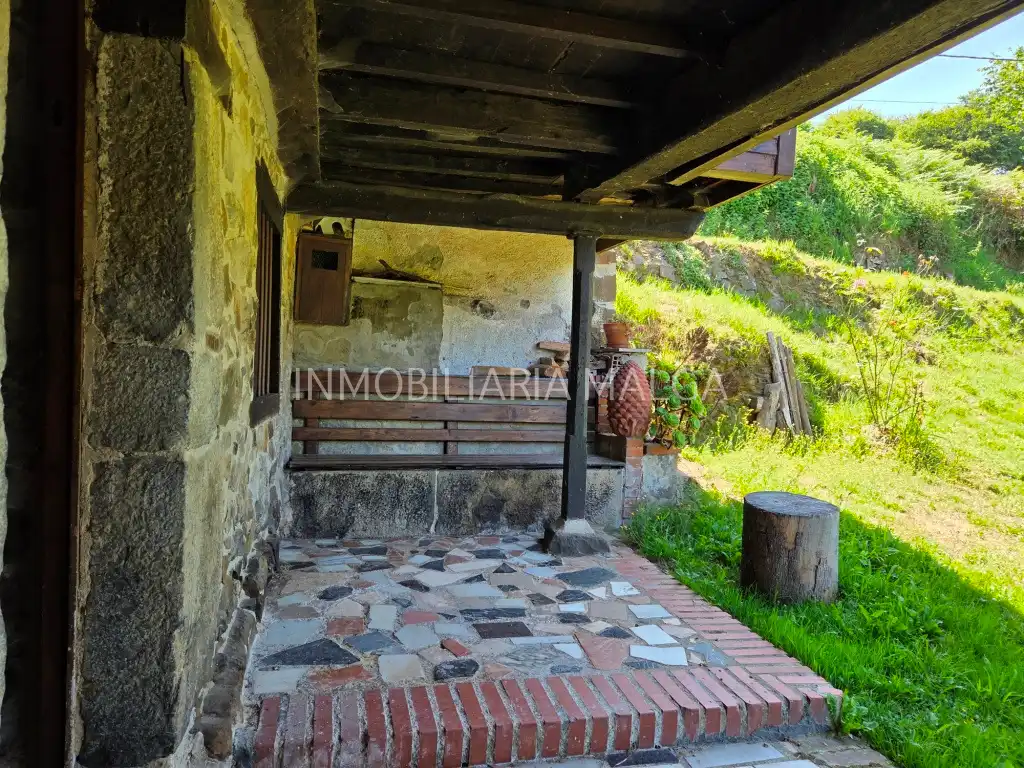 Terrace of Houses for sale in Colunga  with Parquet flooring, Storage room and Furnished