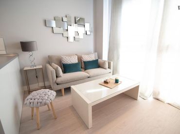 Apartament amb ascensor de lloguer a Tetuán
