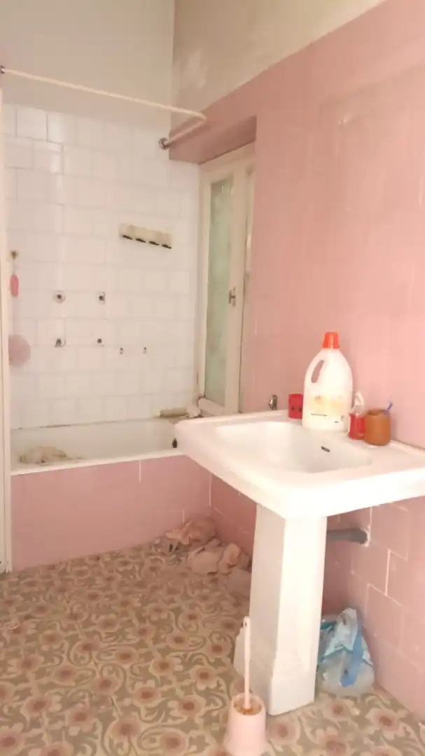 Bany de Casa o xalet en venda en Sant Martí de Riucorb amb Jardí privat, Terrassa i Balcó