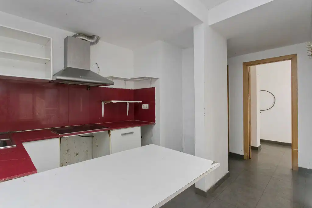 Altres amb ascensor en venda a C/ Joan Salvat i Papasseit, imagen 4