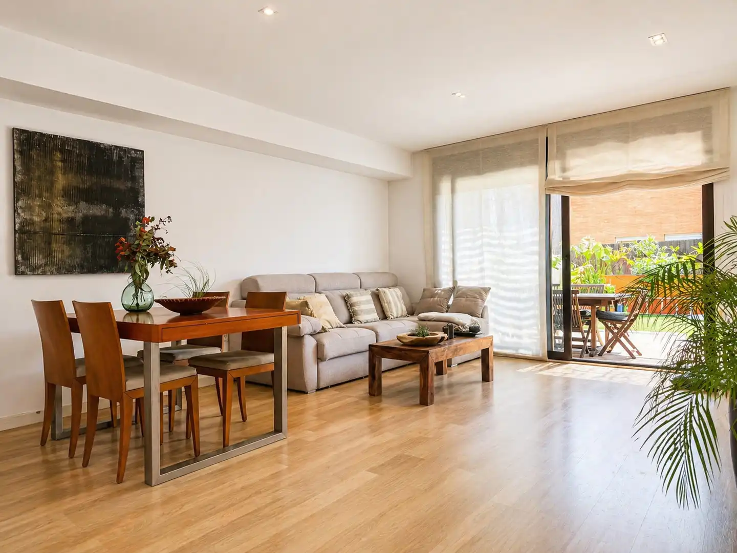 Living room of Detached homes for sale in Castellar del Vallès  with Air Conditioner, Heating and Parquet flooring
