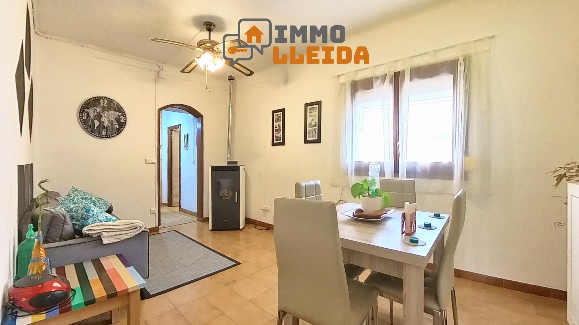 Exterior view of Flat for sale in Artesa de Segre  with Heating, Furnished and Oven