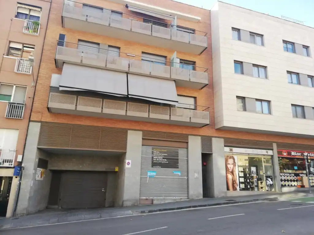 Parcheggio con ascensore in vendita a C/ Don Pelayo