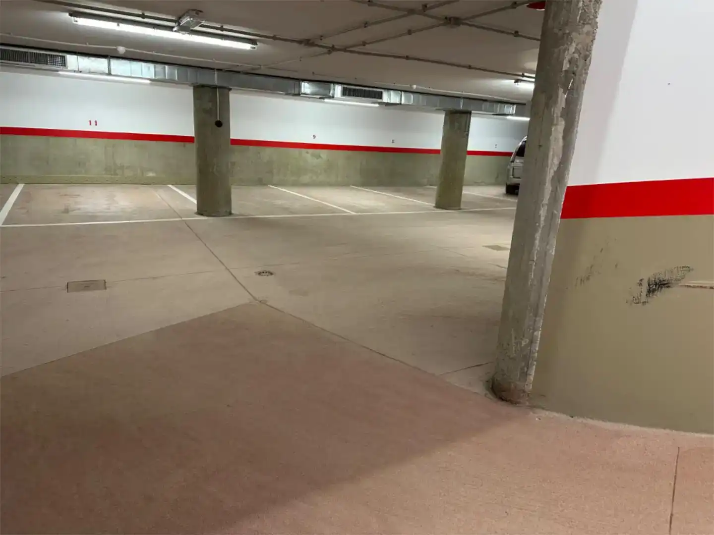 Parkplatz von Garage zur Miete in Ferrol
