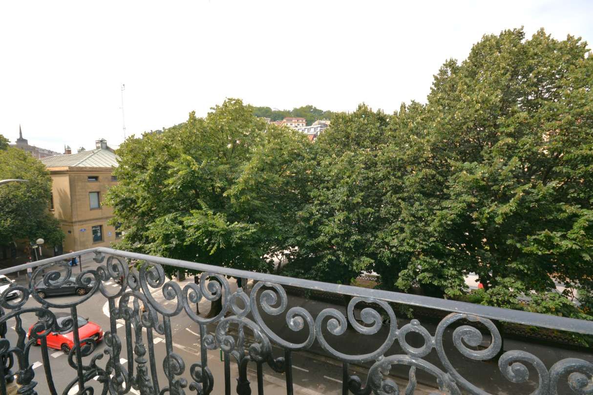 Flat for sale in Easo Kalea, Amara Zaharra - Arbaizenea