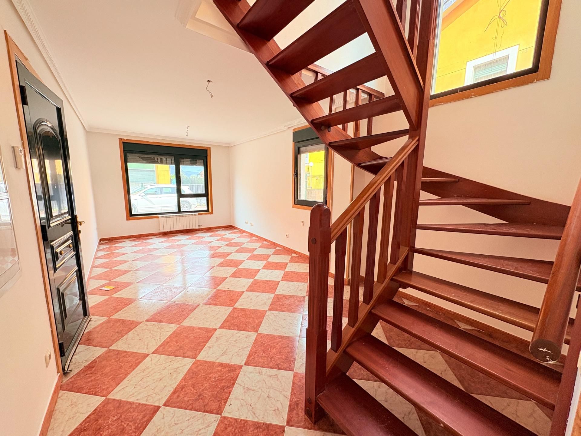 Single-family semi-detached for sale in Carracedelo  with Heating, Private garden and Terrace