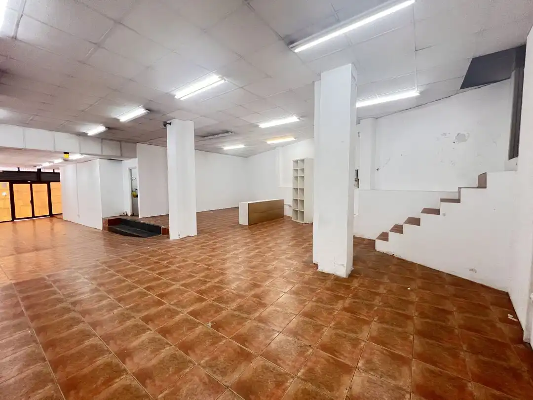 Gewerbefläche zur Miete in Calle Tiboli Kalea, imagen 2