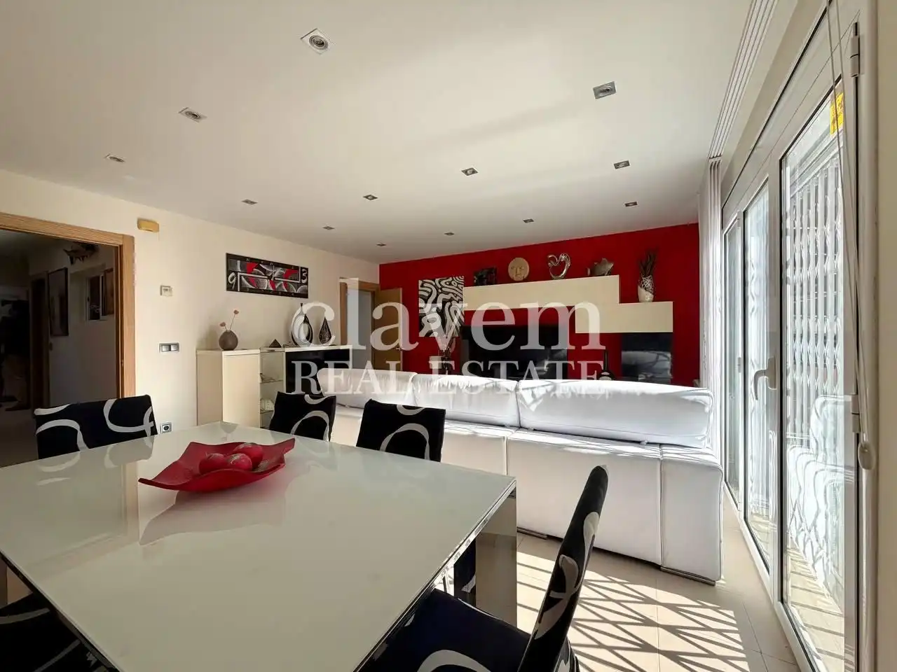 Casa amb jardí en venda a calle de Llerona, imagen 2