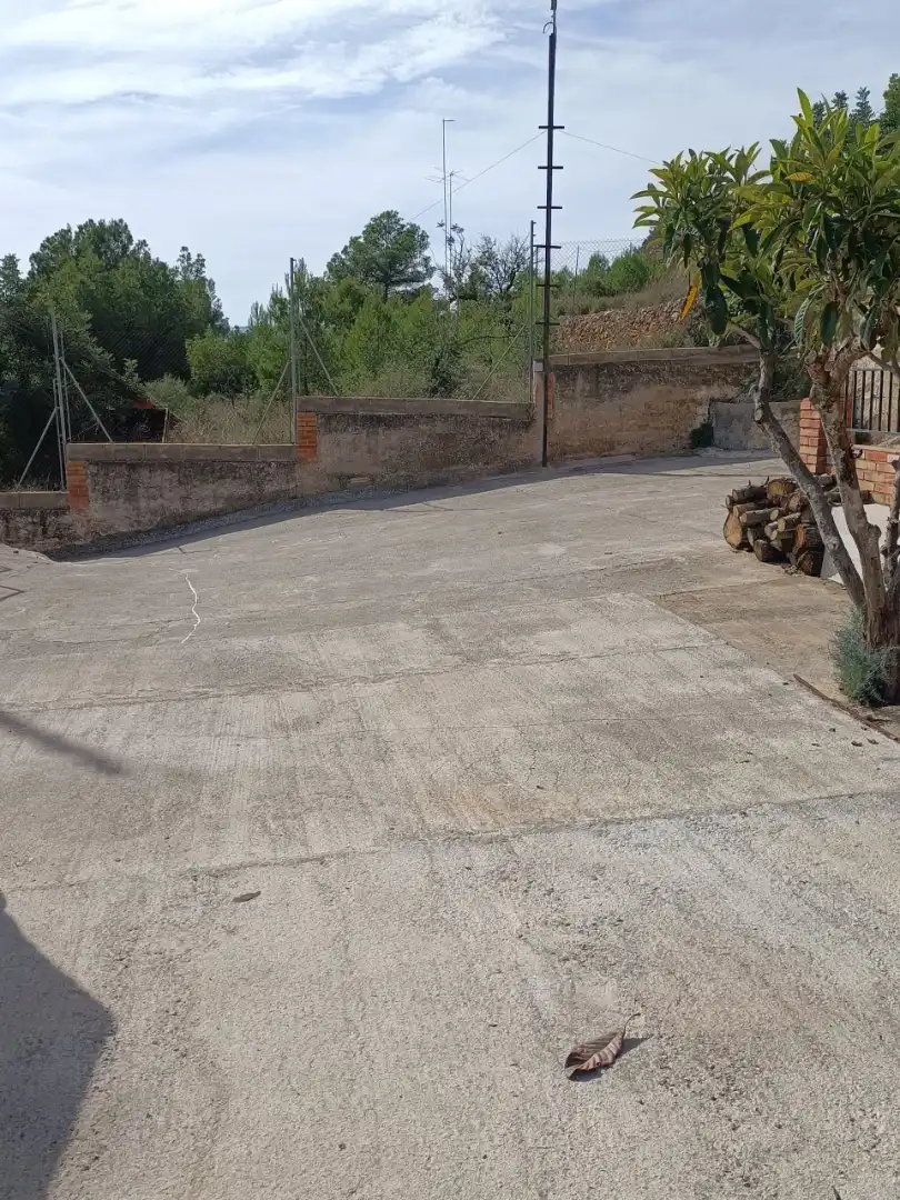 Parking of Houses for sale in Castellnovo  with Terrace, Swimming Pool and Furnished