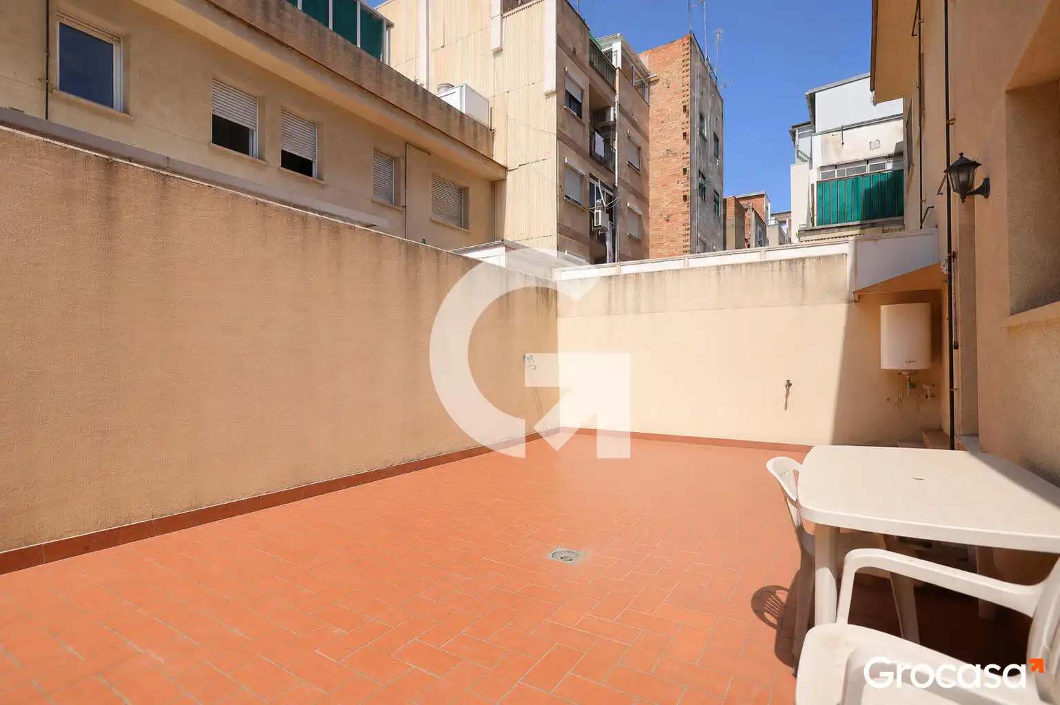 Terrassa de Pis en venda en L'Hospitalet de Llobregat amb Terrassa, Forn i Balcó