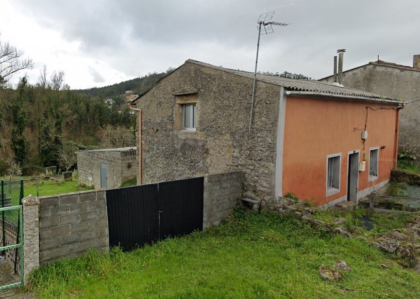 Vista exterior de Casa o xalet en venda en Culleredo amb Jardí privat, Moblat i Forn