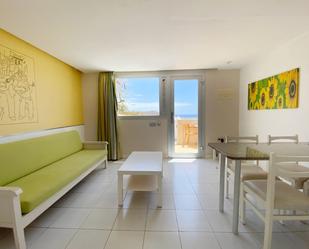 Sala d'estar de Apartament en venda en Mogán amb Terrassa, Moblat i Microones