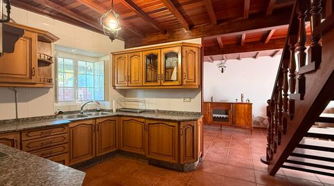Foto 3 de Casa adosada en venta en A Gándara, Narón