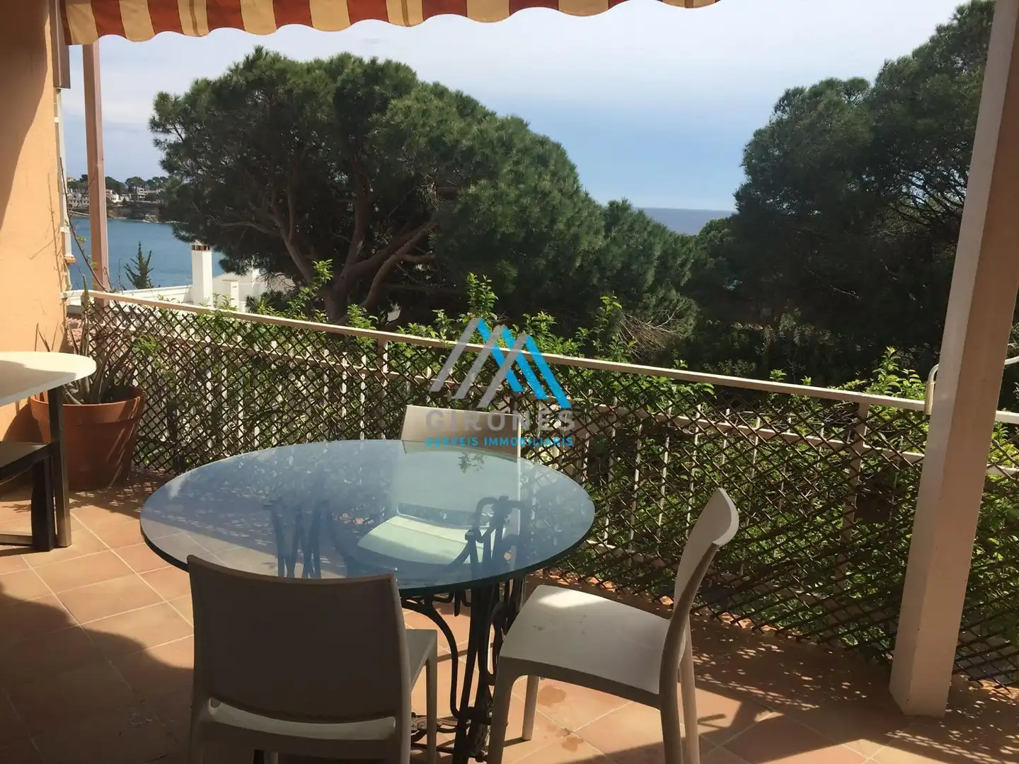 Jardí de Apartament de lloguer en Sant Feliu de Guíxols amb Calefacció, Terrassa i Alarma