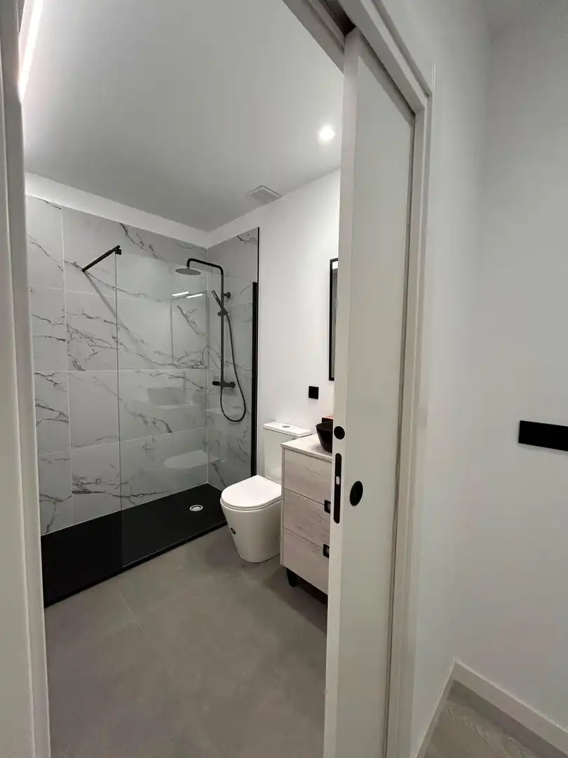 Bathroom of Study for rent in Murcia  with Air Conditioner, Terrace and Furnished