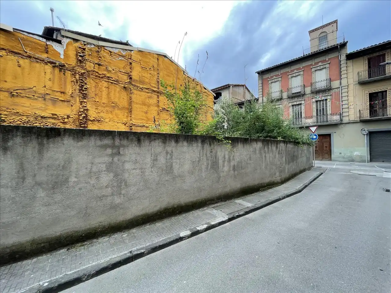 Wohnbaugrundstück zum Verkauf in Manlleu, imagen 2