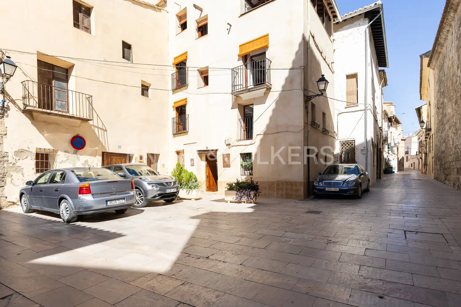 Vista exterior de Casa o xalet en venda en Requena amb Calefacció i Balcó