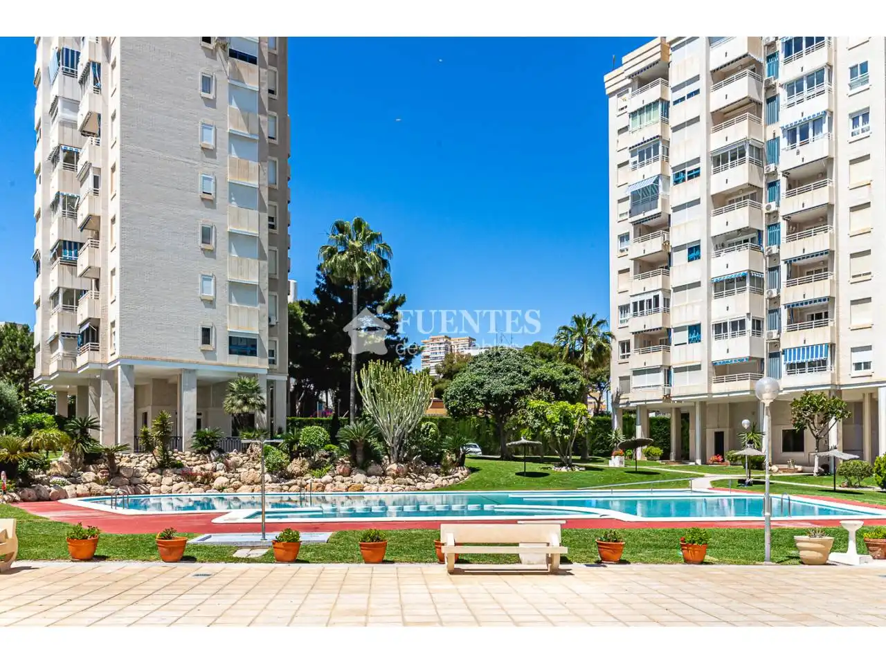Exterior view of Apartments for sale in Alicante / Alacant  with Air Conditioner, Storage room and Community pool