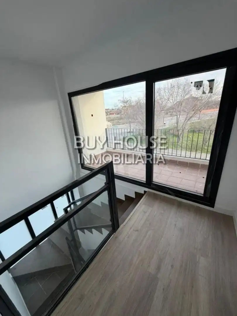 Detached house with balcony for sale in La Montaña - El Cortijo, imagen 27