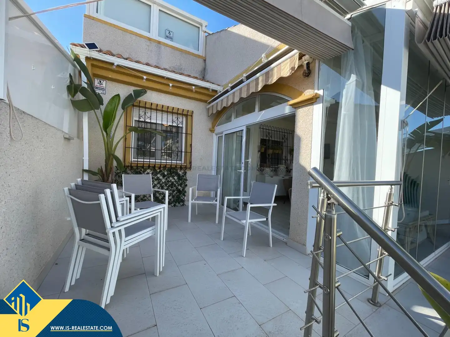 Terrasse von Maisonette zum Verkauf in Pilar de la Horadada mit Terrasse, Schwimmbad und Möbliert