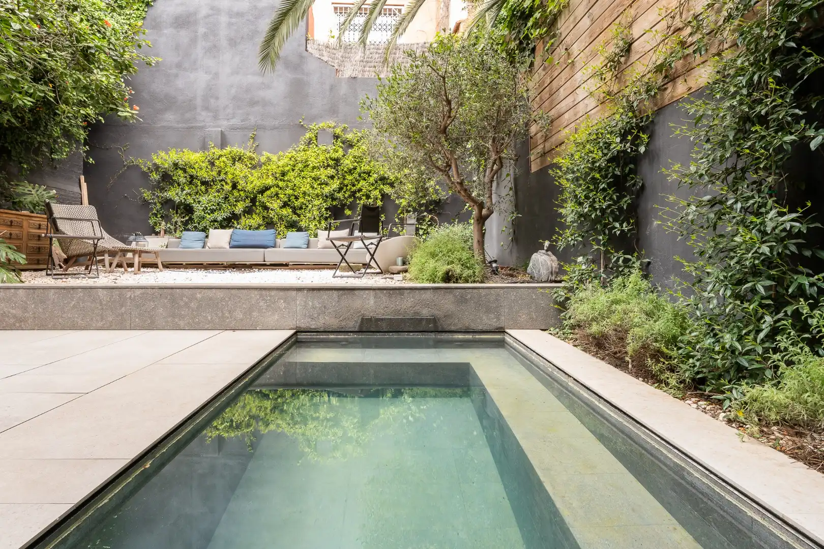 Piscina de Casa o chalet en venta en Barcelona con Aire acondicionado, Calefacción y Jardín privado