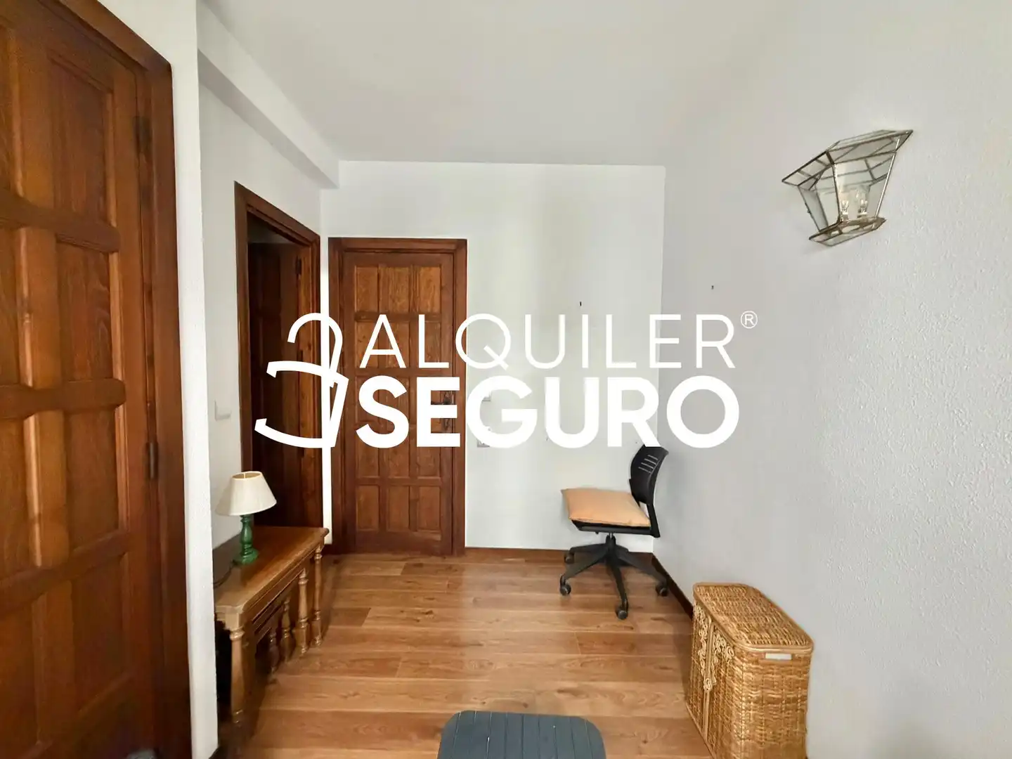 Bedroom of Flat for rent in El Escorial  with Heating, Terrace and Swimming Pool