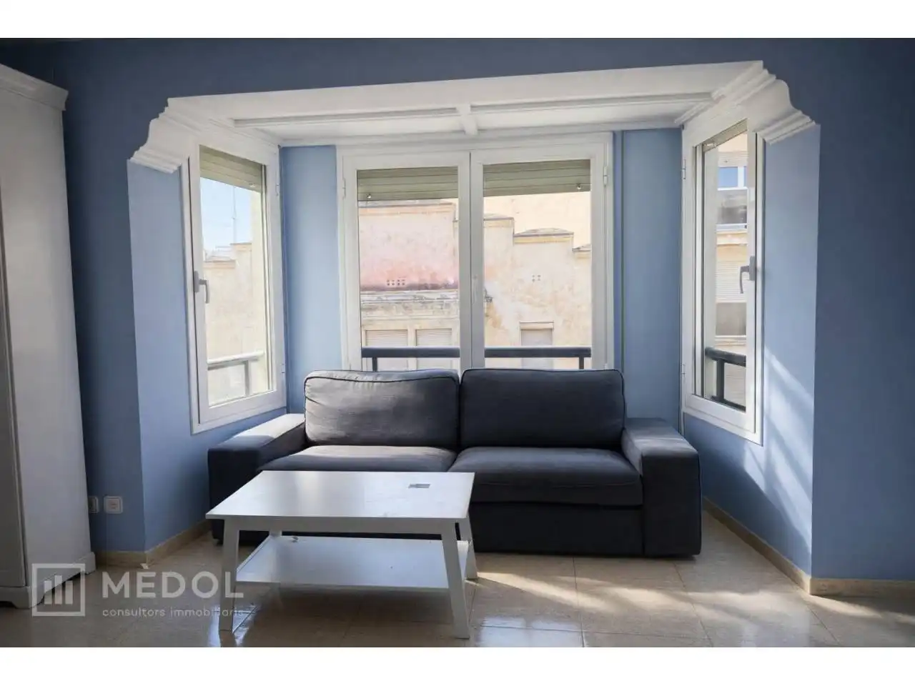 Sala d'estar de Casa o xalet en venda en Móra d'Ebre amb Aire condicionat, Parquet i Moblat