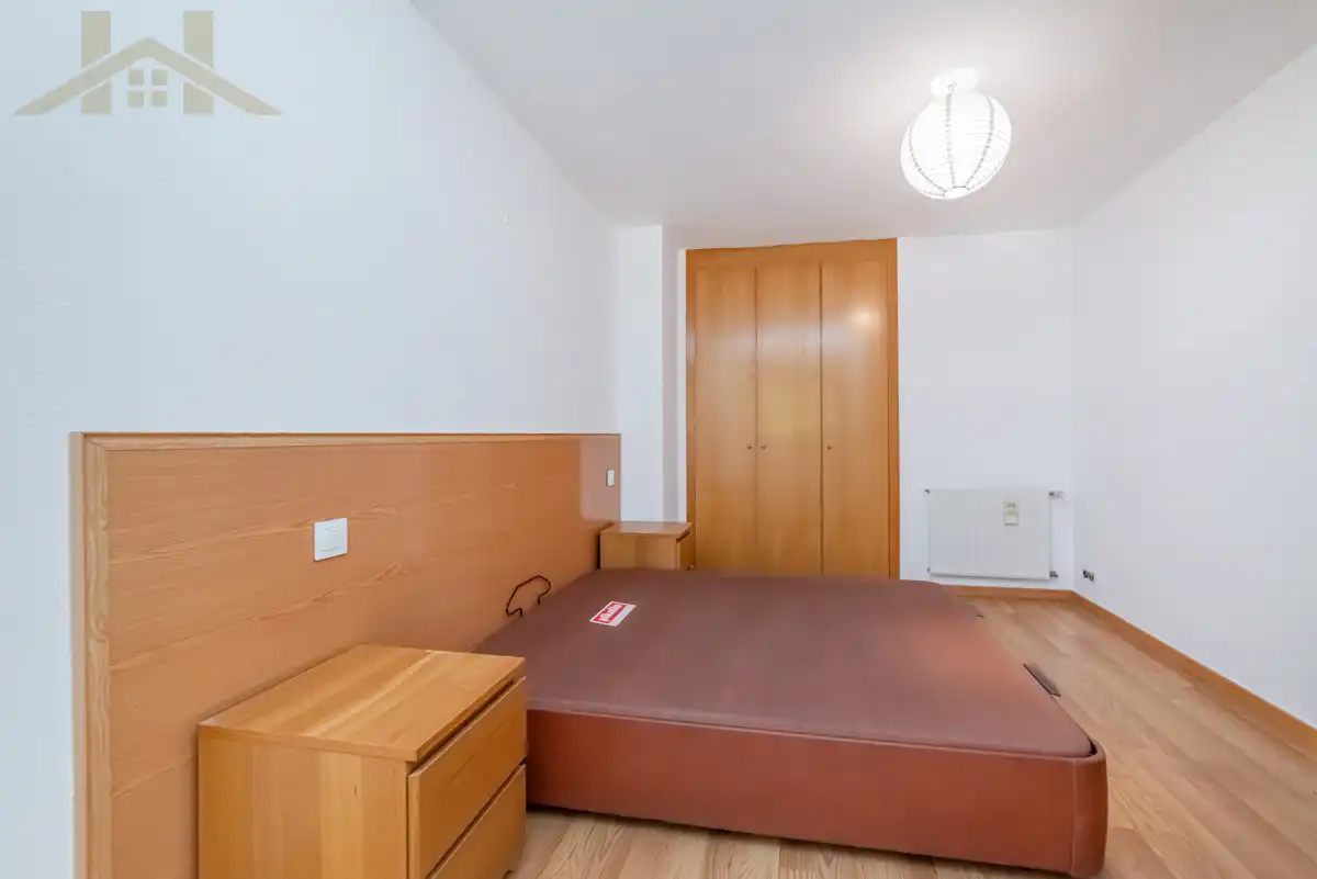 Bedroom of Flat for sale in Pinto  with Air Conditioner, Heating and Storage room