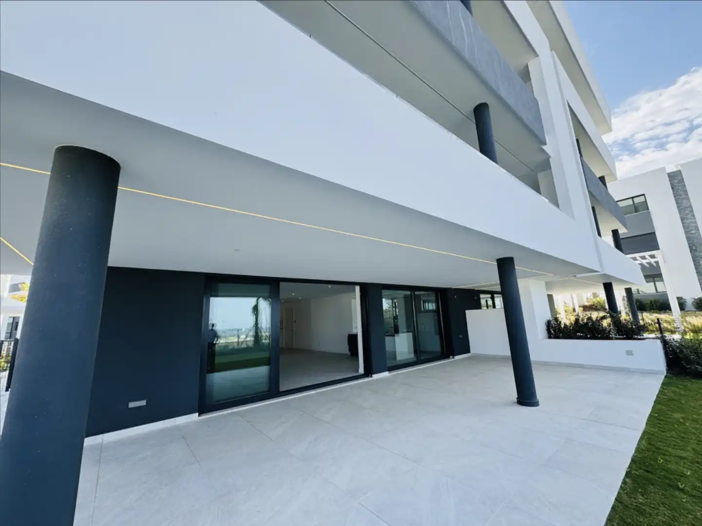 Apartament amb piscina en venda a Nueva Andalucía, imagen 11