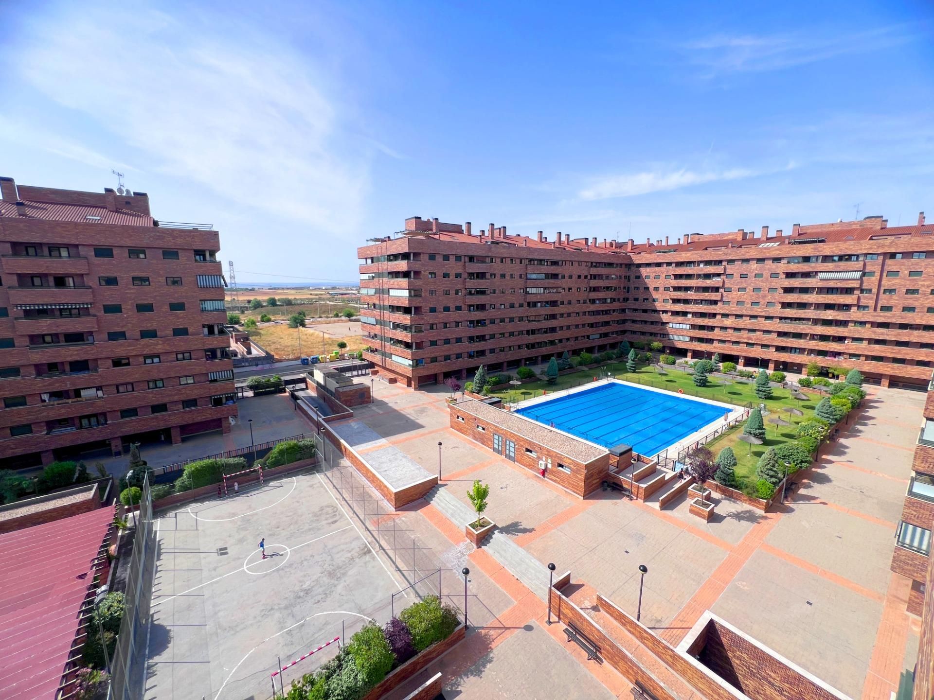 Flat for sale in El Quiñón