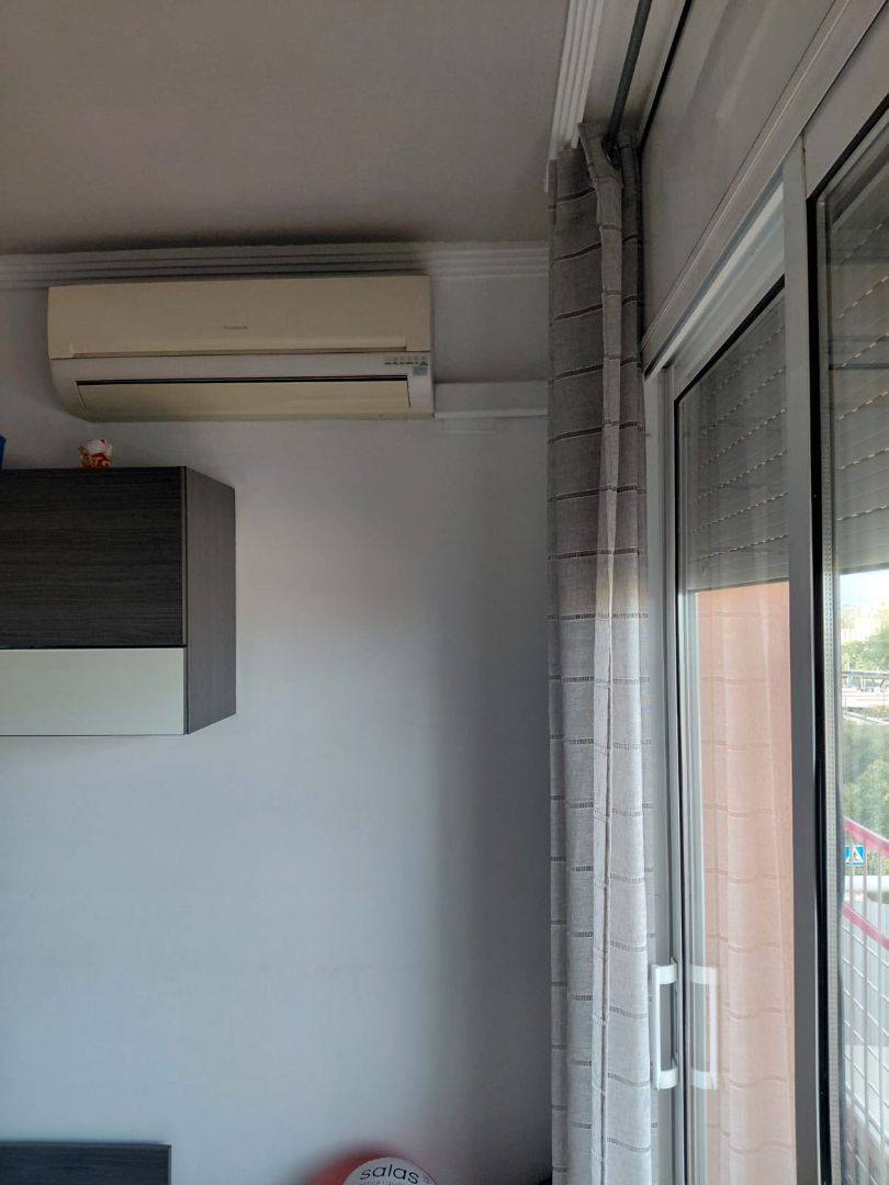 Habitación de Apartamento en venta en La Pobla de Mafumet con Aire acondicionado, Calefacción y Amueblado