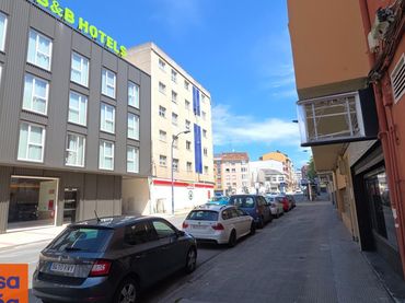 Local comercial de lloguer a Avenida de Vilaboa