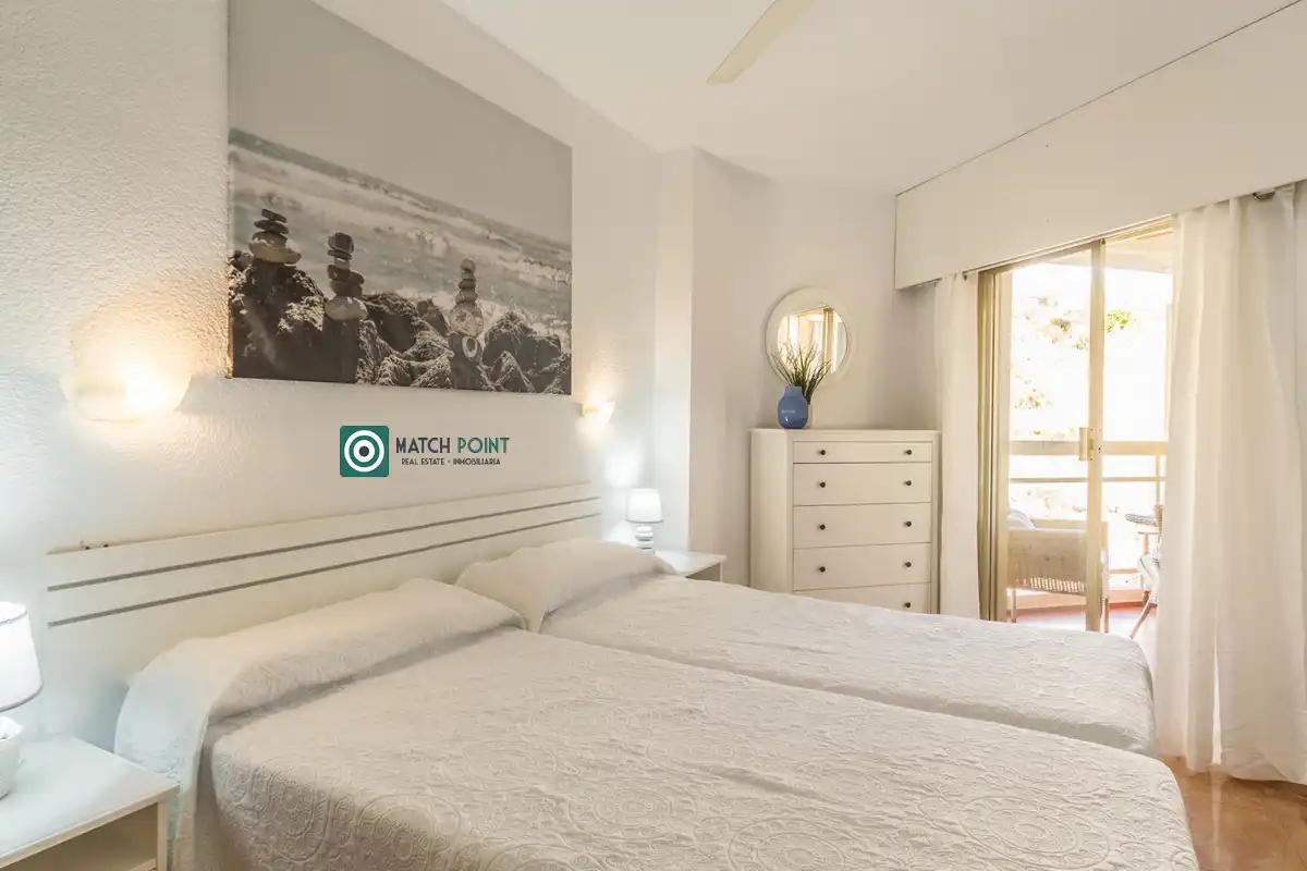 Habitación de Apartamento de alquiler en Almuñécar con Amueblado
