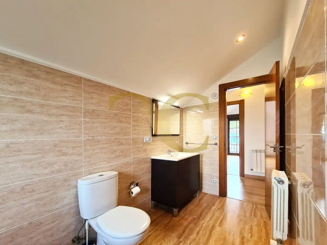 Habitación de Casa o chalet en venta en Gijón  con Calefacción, Jardín privado y Balcón