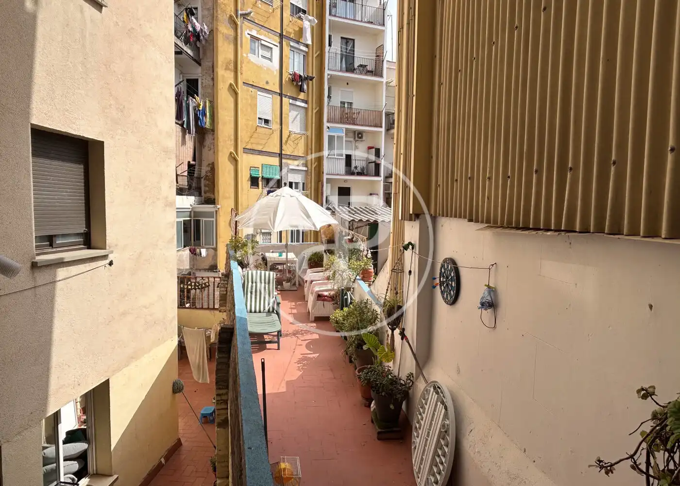 Terraza de Piso en venta en Barcelona con Calefacción, Terraza y Amueblado