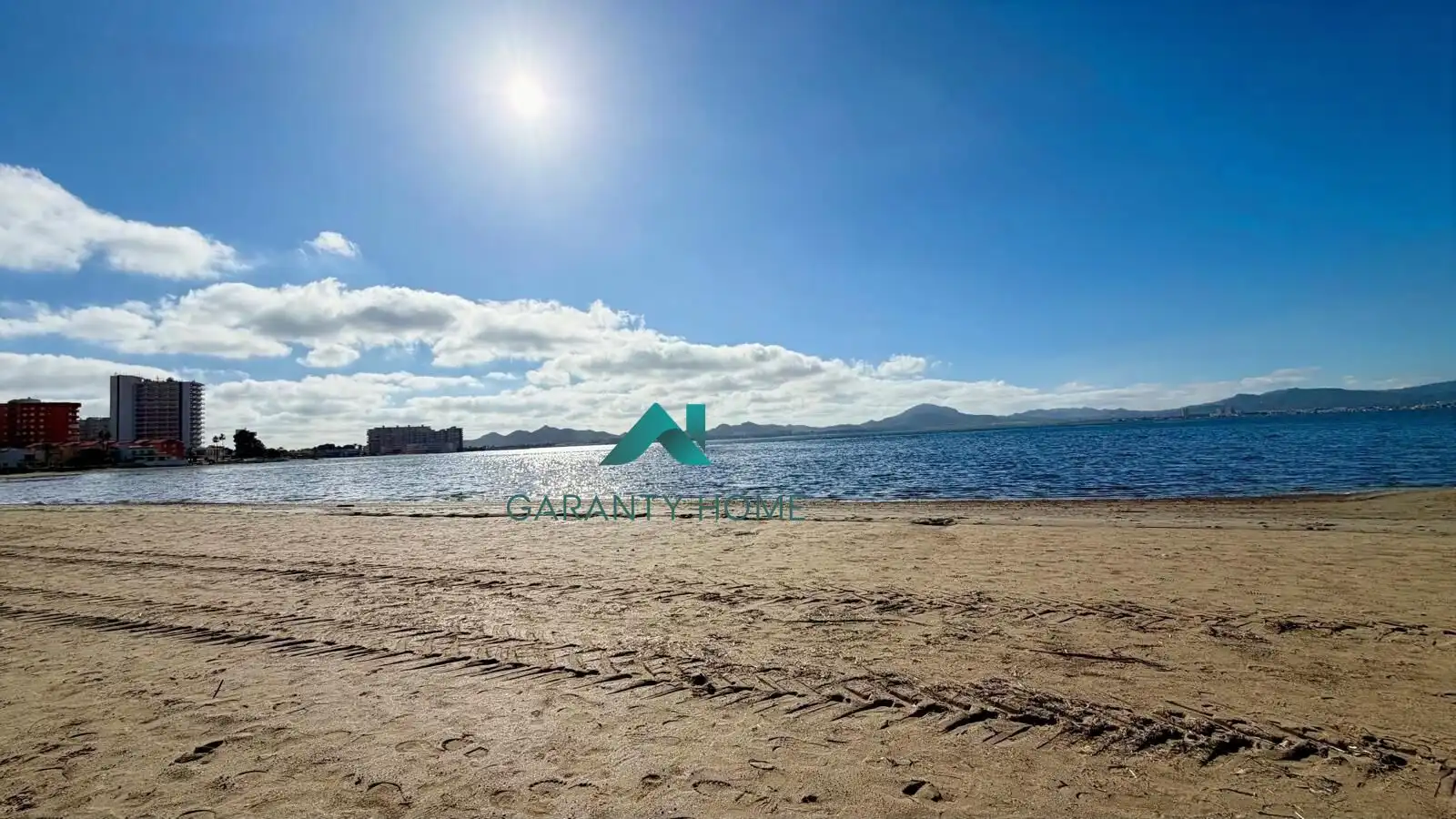 Planta baja en venta en La Manga del Mar Menor con Jardín privado, Amueblado y Balcón
