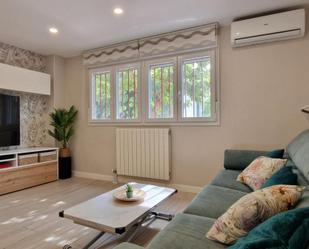 Living room of Flat for sale in San Sebastián de los Reyes  with Air Conditioner and Heating
