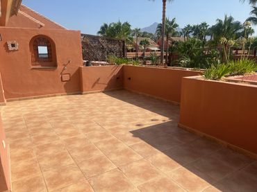 Penthouse mit Pool zur Miete in Nueva Andalucía
