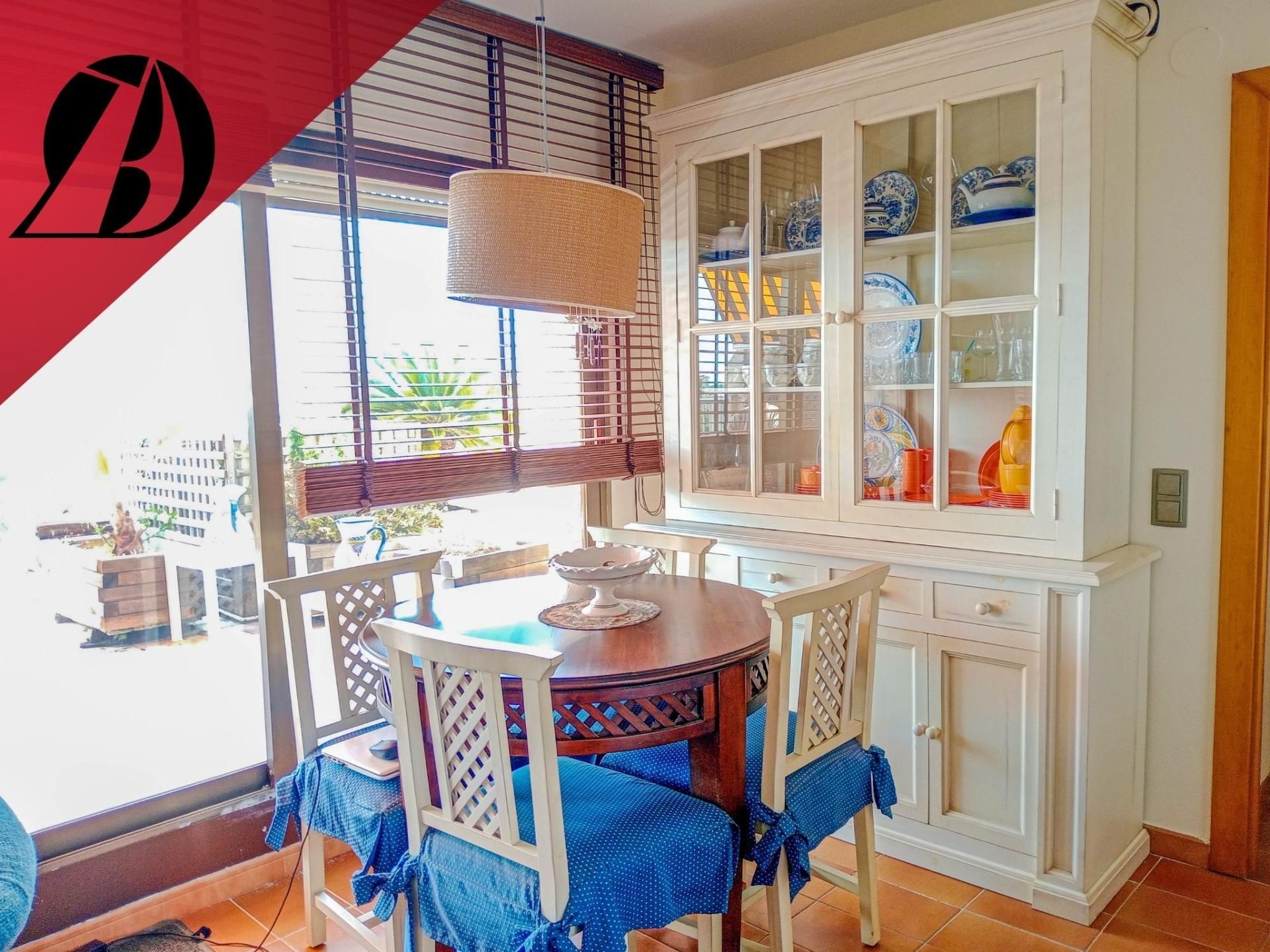 Menjador de Àtic en venda en Salou amb Terrassa, Alarma i Piscina comunitària