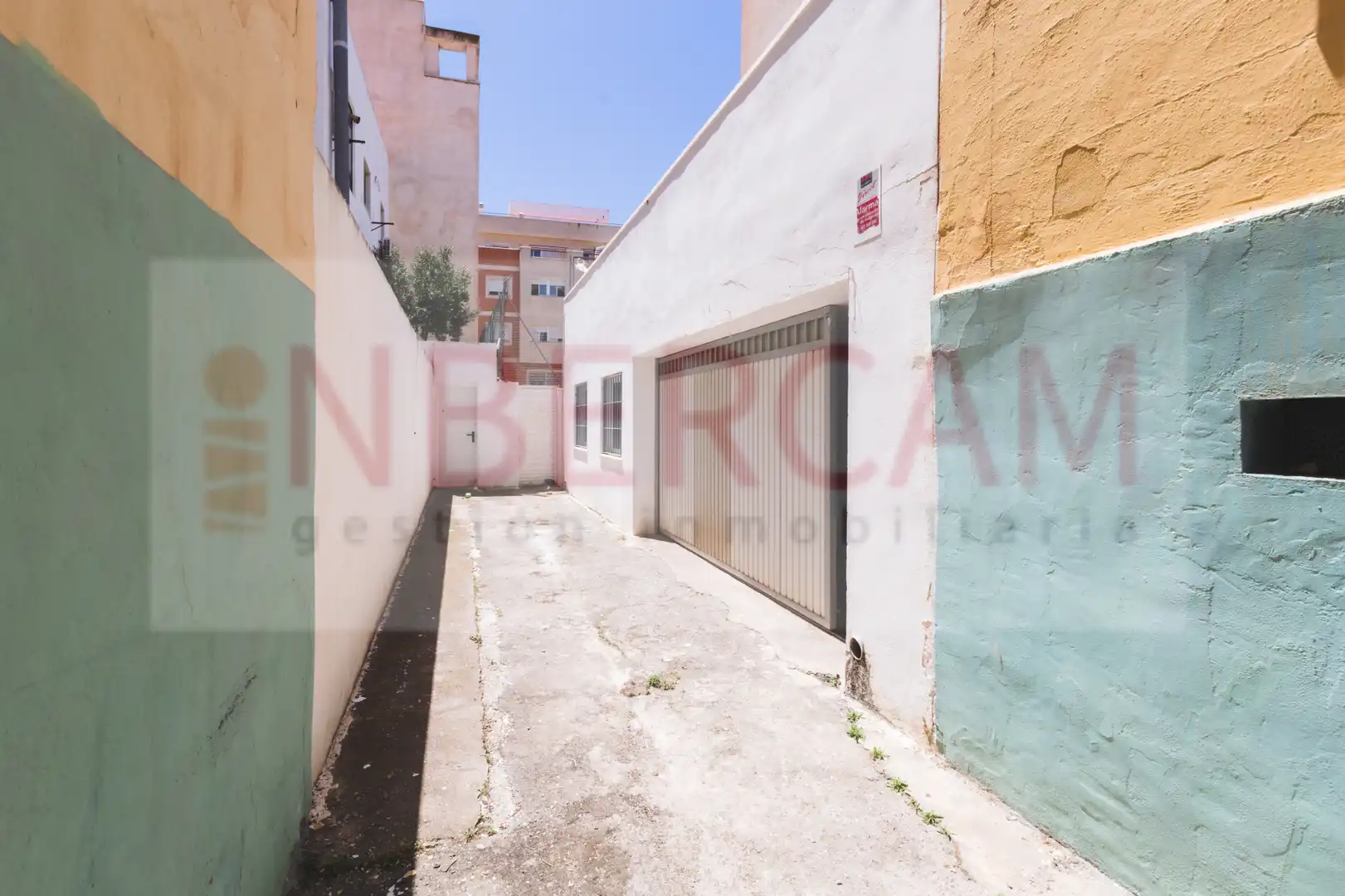 Vista exterior de Piso en venta en El Ejido con Aire acondicionado, Terraza y Amueblado
