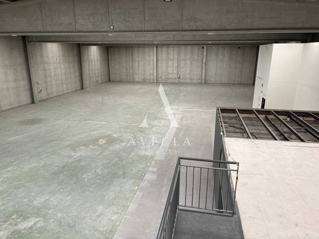 Nave industrial en Alquiler en Calle Costa i Deu, 17 en Gràcia